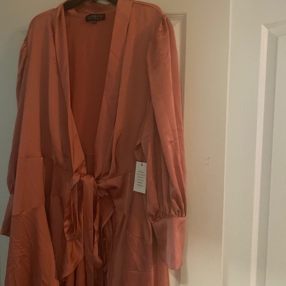 ELOQUII Dresses & Skirts - Satin mini wrap dress